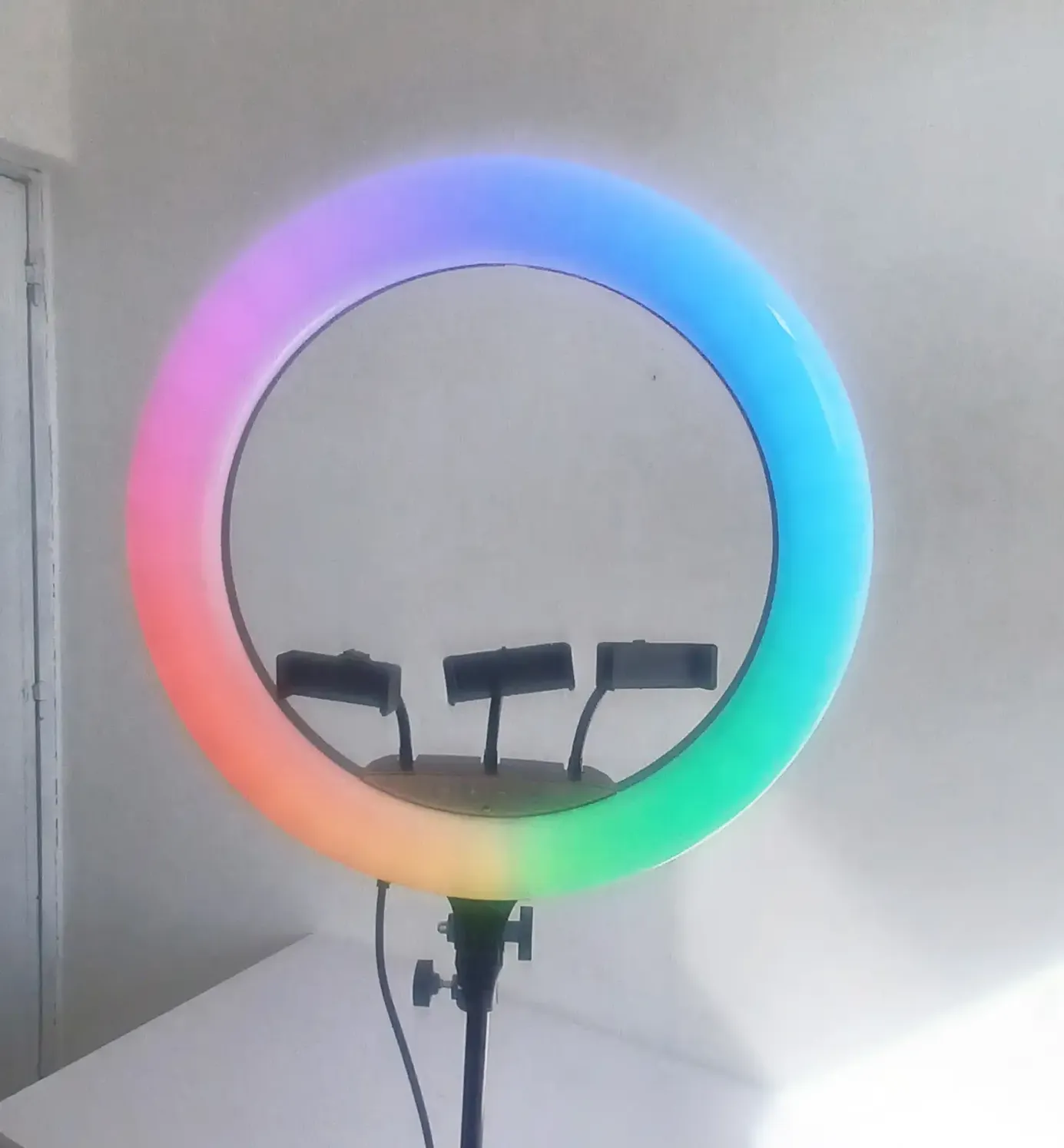 18-inch-RGB-Ring-Light-3.webp