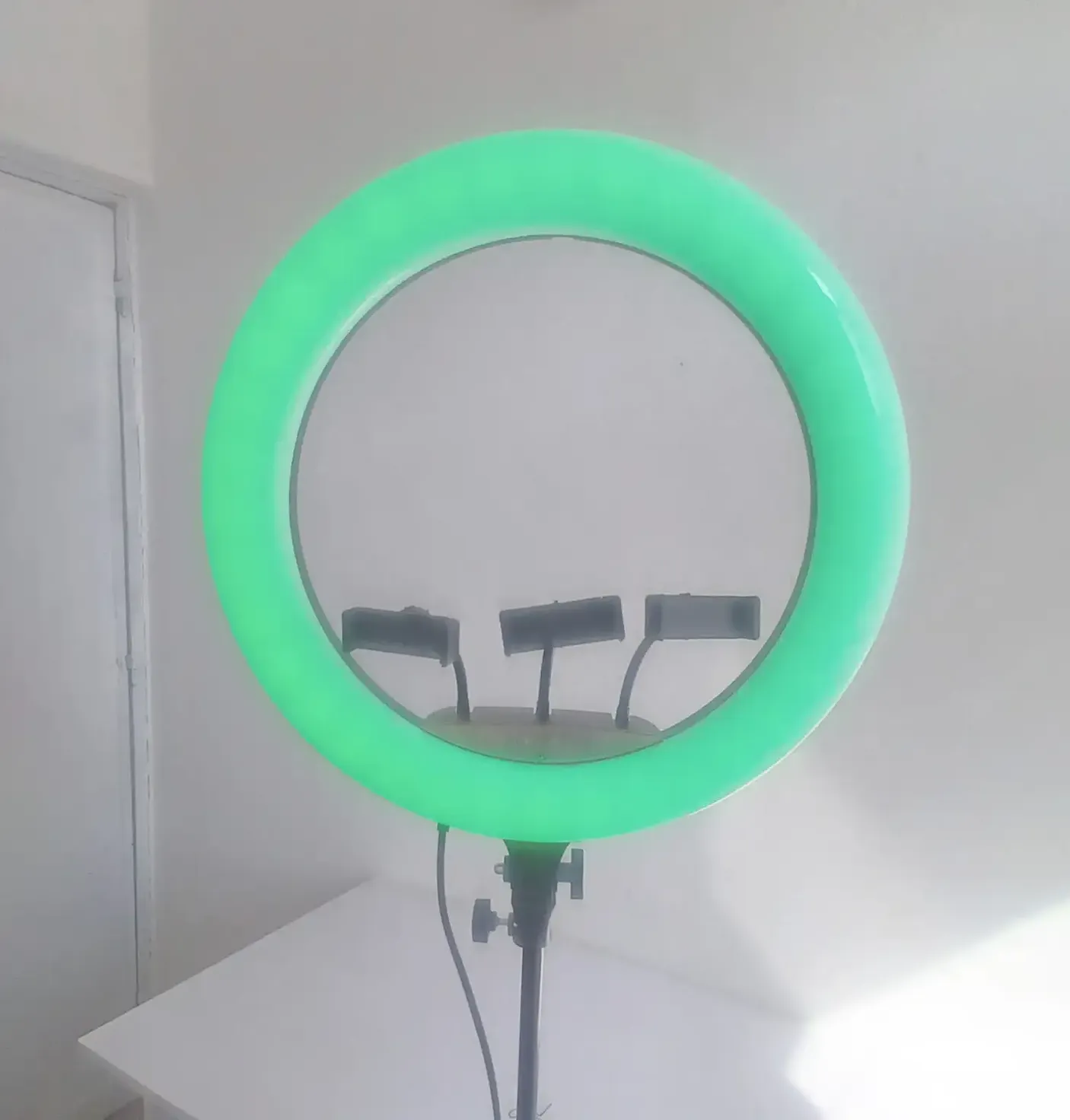 18-inch-RGB-Ring-Light-7.webp