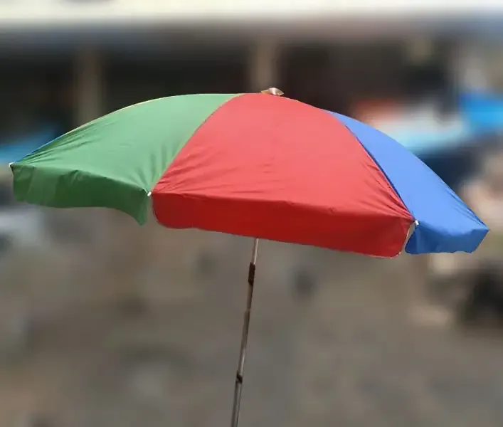 Random-Pattern-Printed-Table-Umbrella-9.webp