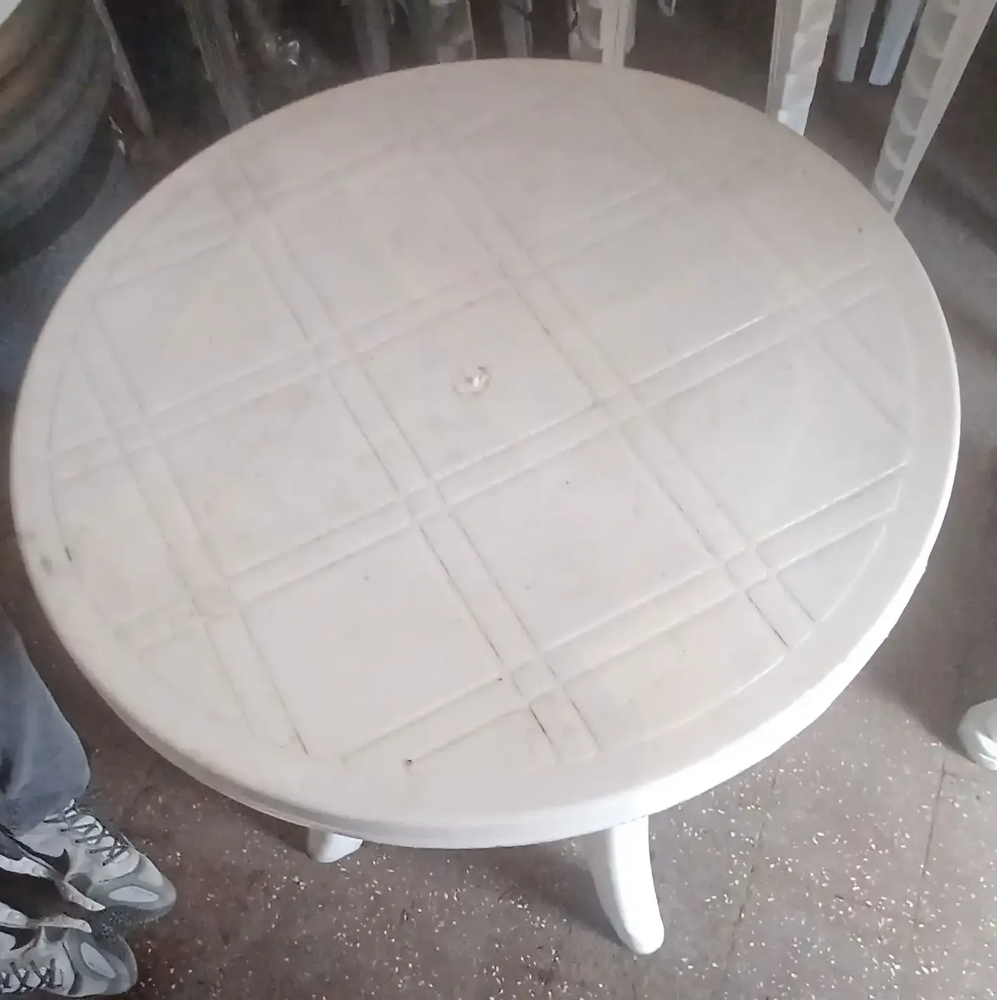 60cm-Diameter-Plastic-Table-1.webp