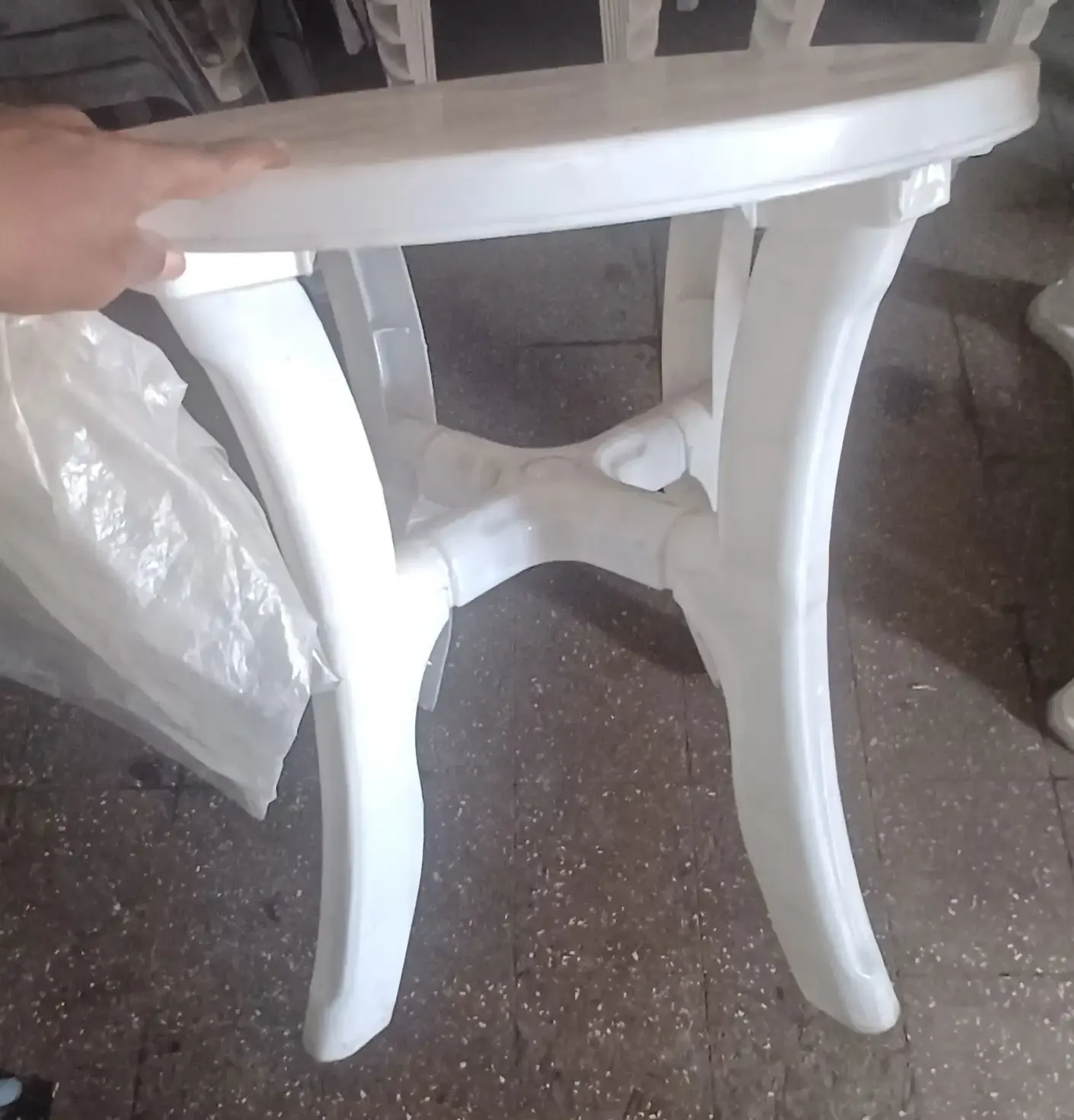60cm-Diameter-Plastic-Table-3.webp