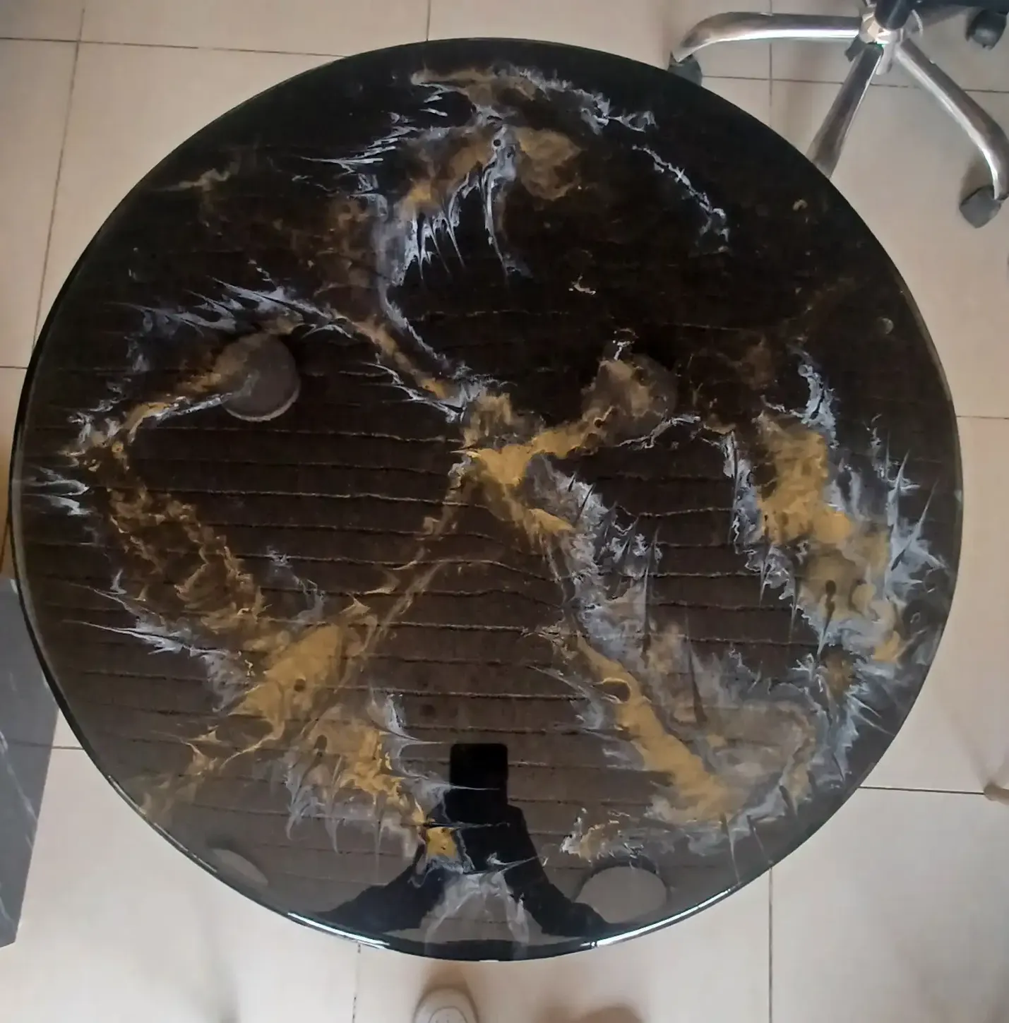 Tri-leg-Epoxy-Table-3.webp