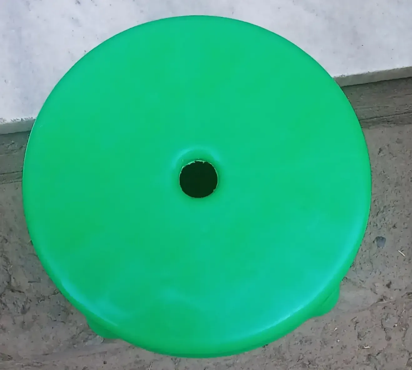 Closed-Side-Mini-Plastic-Chair-1-e1755433394685.webp