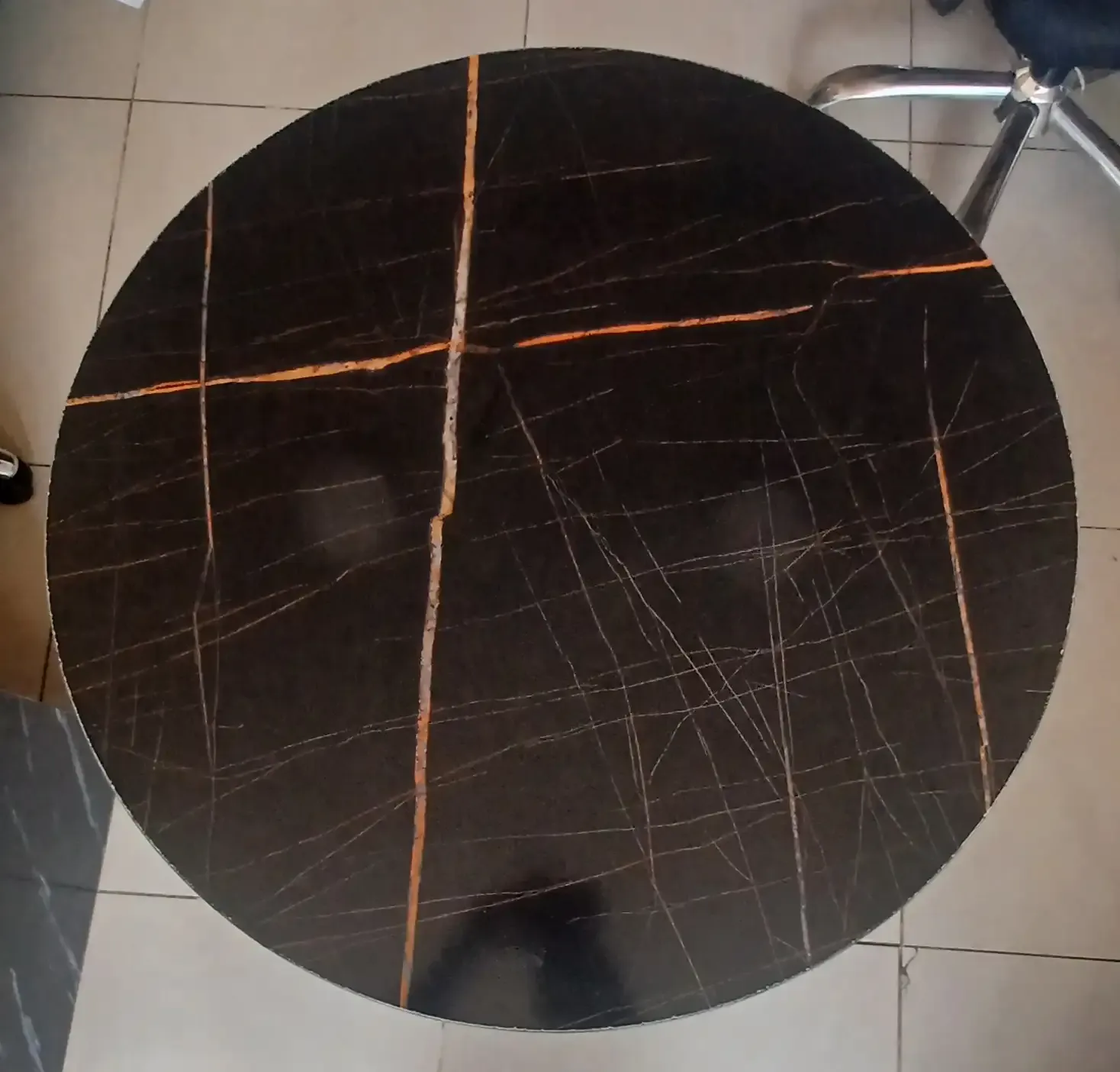 Tri-leg-MDF-Chair-1.webp