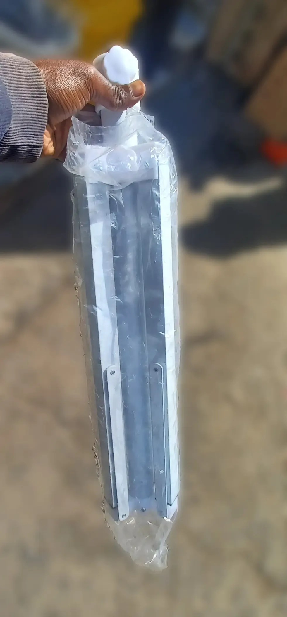 Foldable-Aluminum-Umbrella-Stand-2.webp