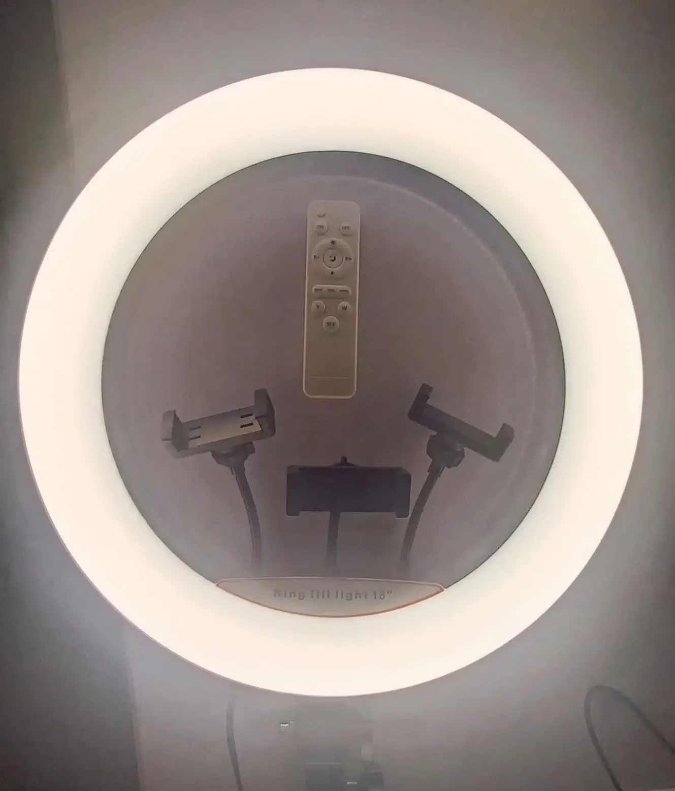 18-Inch-Ringlight-4.webp