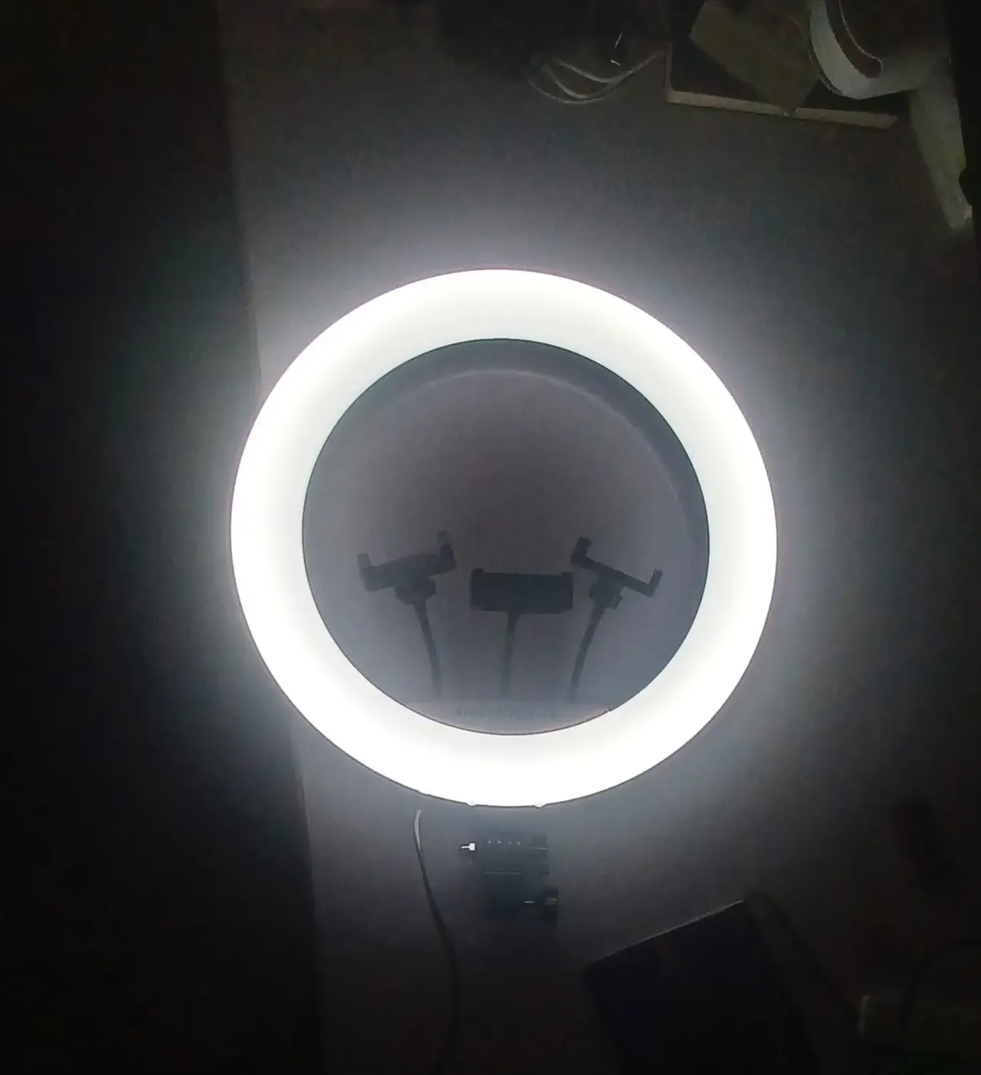 18-Inch-Ringlight-2.webp