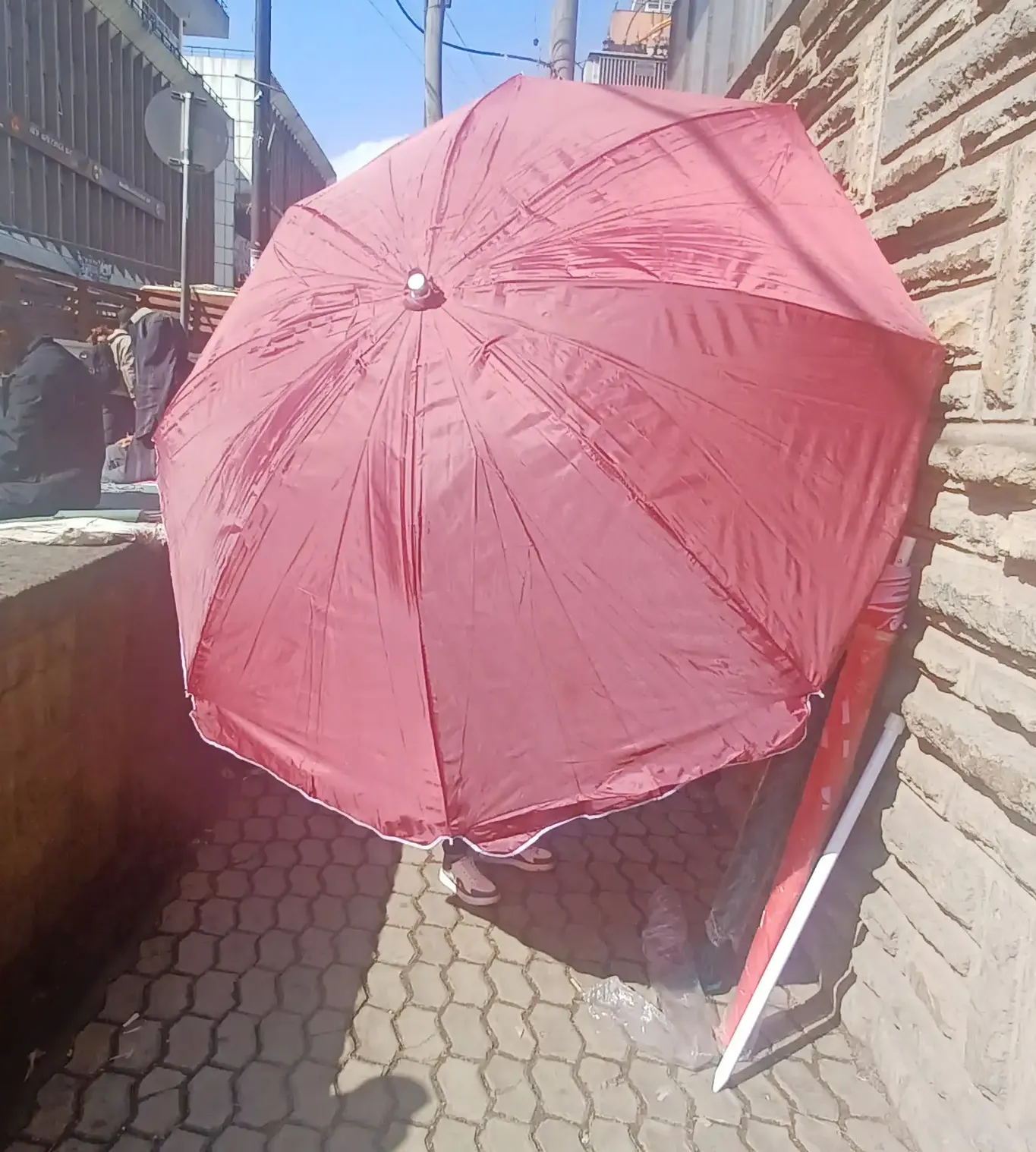 2m-Single-Layer-Umbrella-2.webp