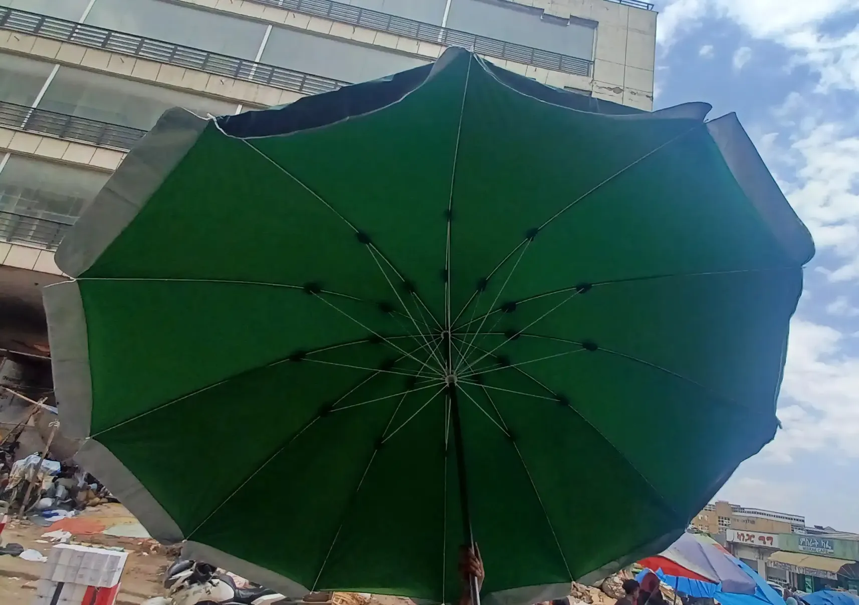4m-Double-Layer-Umbrella-3.webp