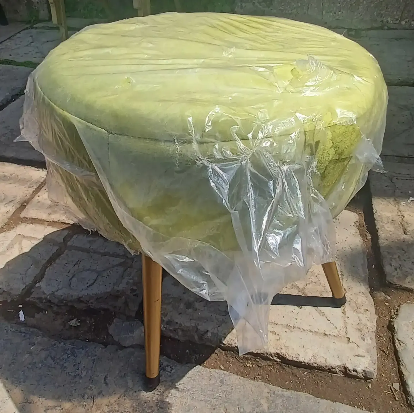 Trileg-Mini-Chair-2.webp