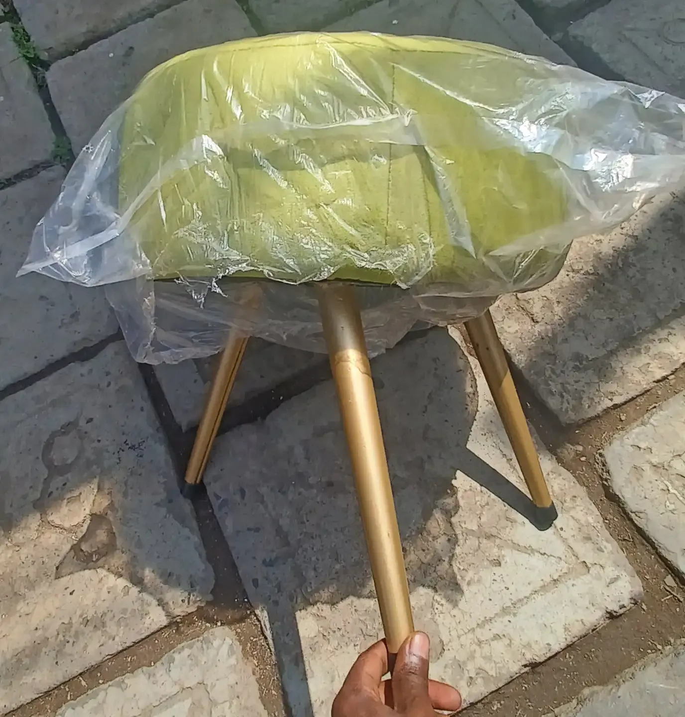 Trileg-Mini-Chair-1.webp