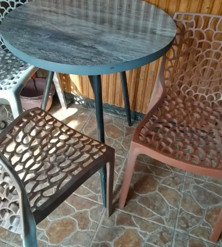 Mesh-Plastic-Chair-12.webp