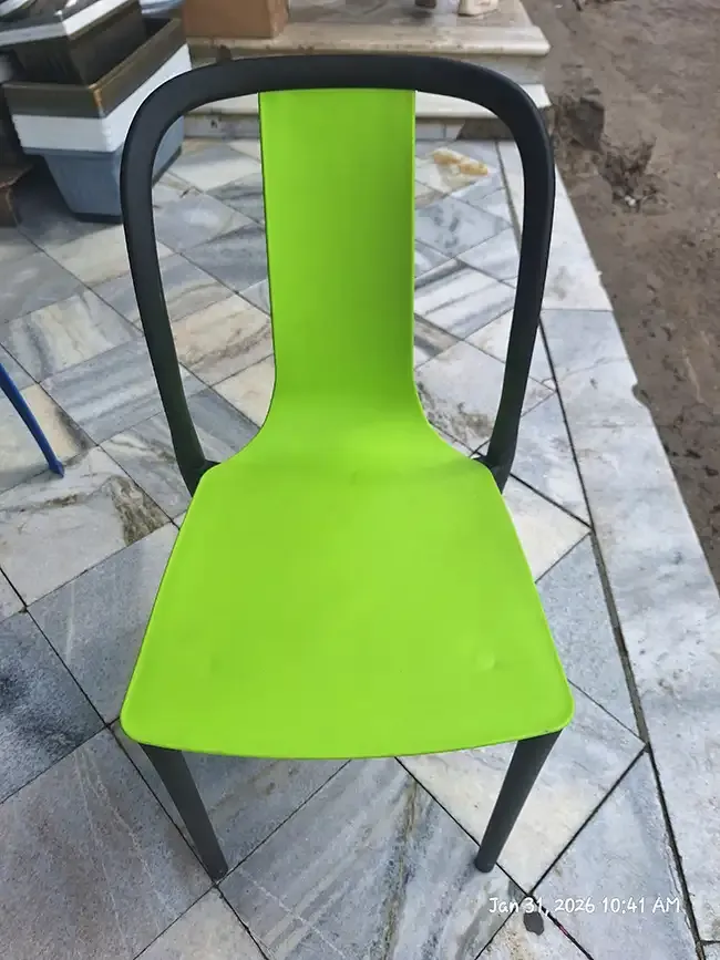 High-Quality-Dining-Plastic-Chairs-New-Design-3.webp