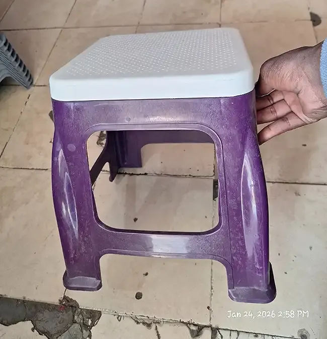 Top Covered Rectangular Mini Plastic Chair