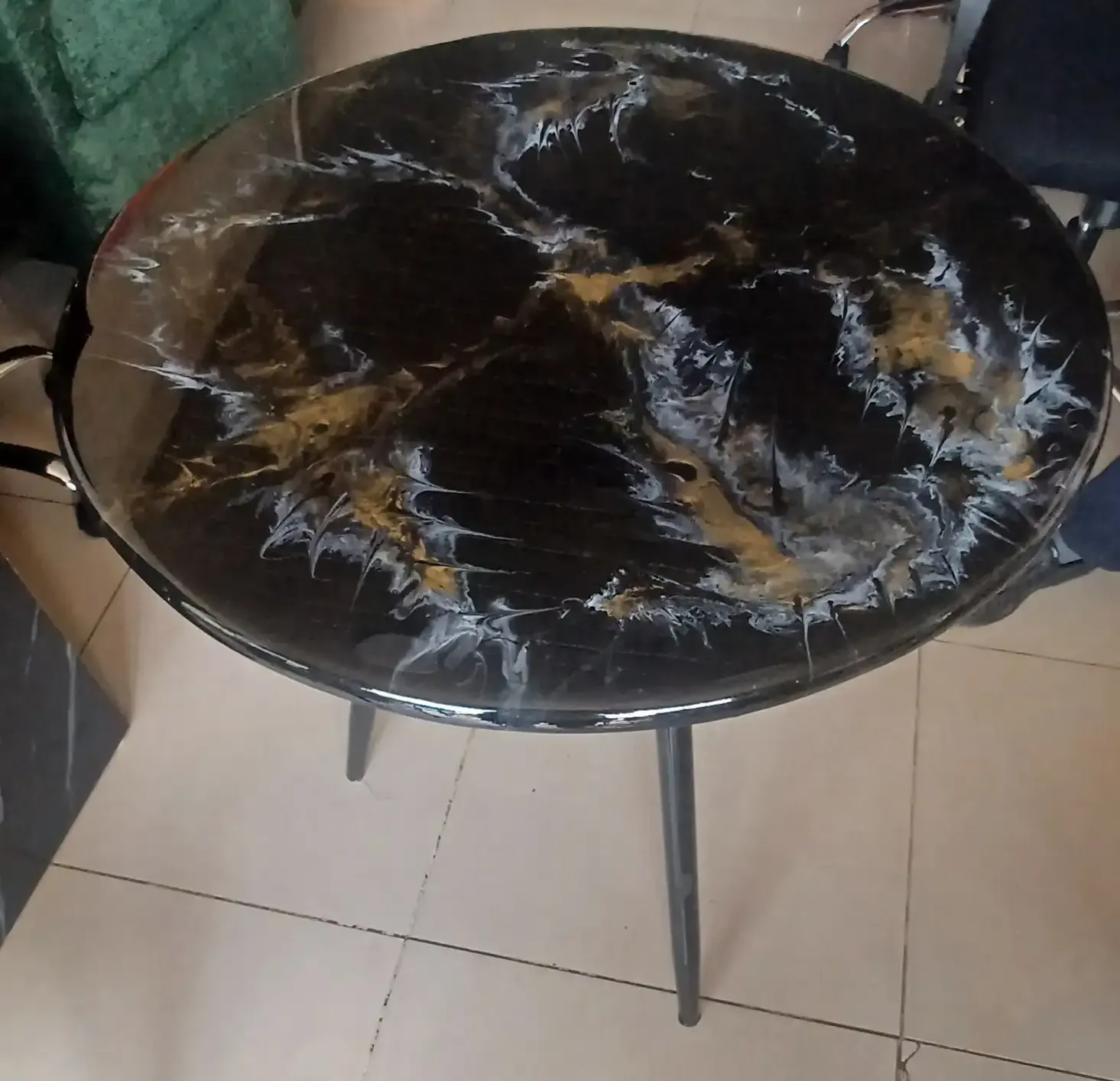 Tri-leg Epoxy Polished Dining Table