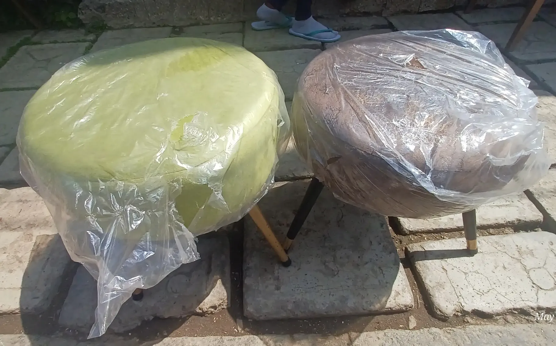 Trileg Mini Sofa Seaters ( Mini Chairs )