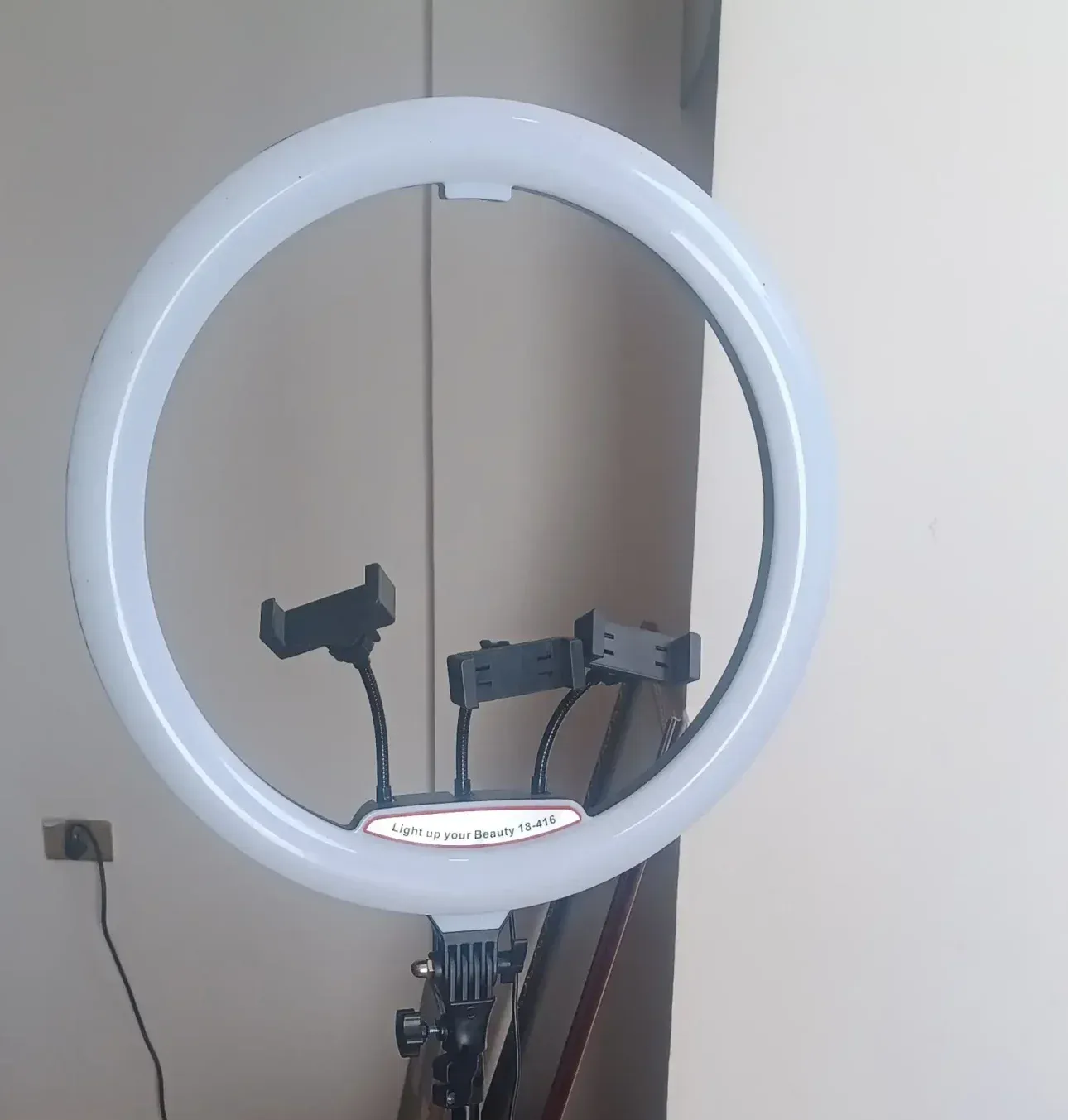 Alpha Design 18 Inch Ring Light For TikTok Social Reels